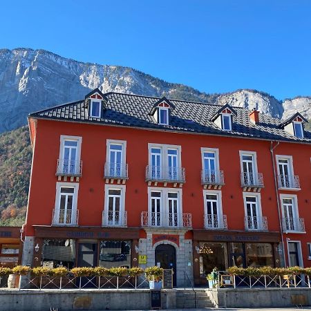 Hotel Oberland Le Bourg-dʼOisans Eksteriør billede