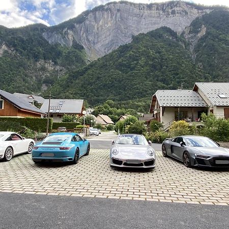 Hotel Oberland Le Bourg-dʼOisans Eksteriør billede