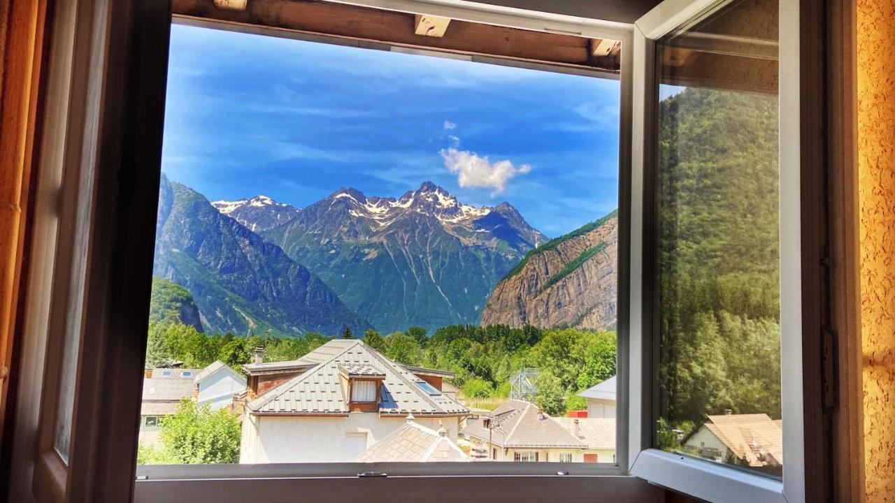 Hotel Oberland Le Bourg-dʼOisans Eksteriør billede