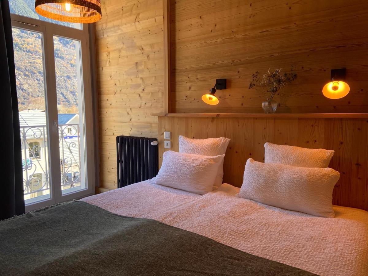 Hotel Oberland Le Bourg-dʼOisans Eksteriør billede