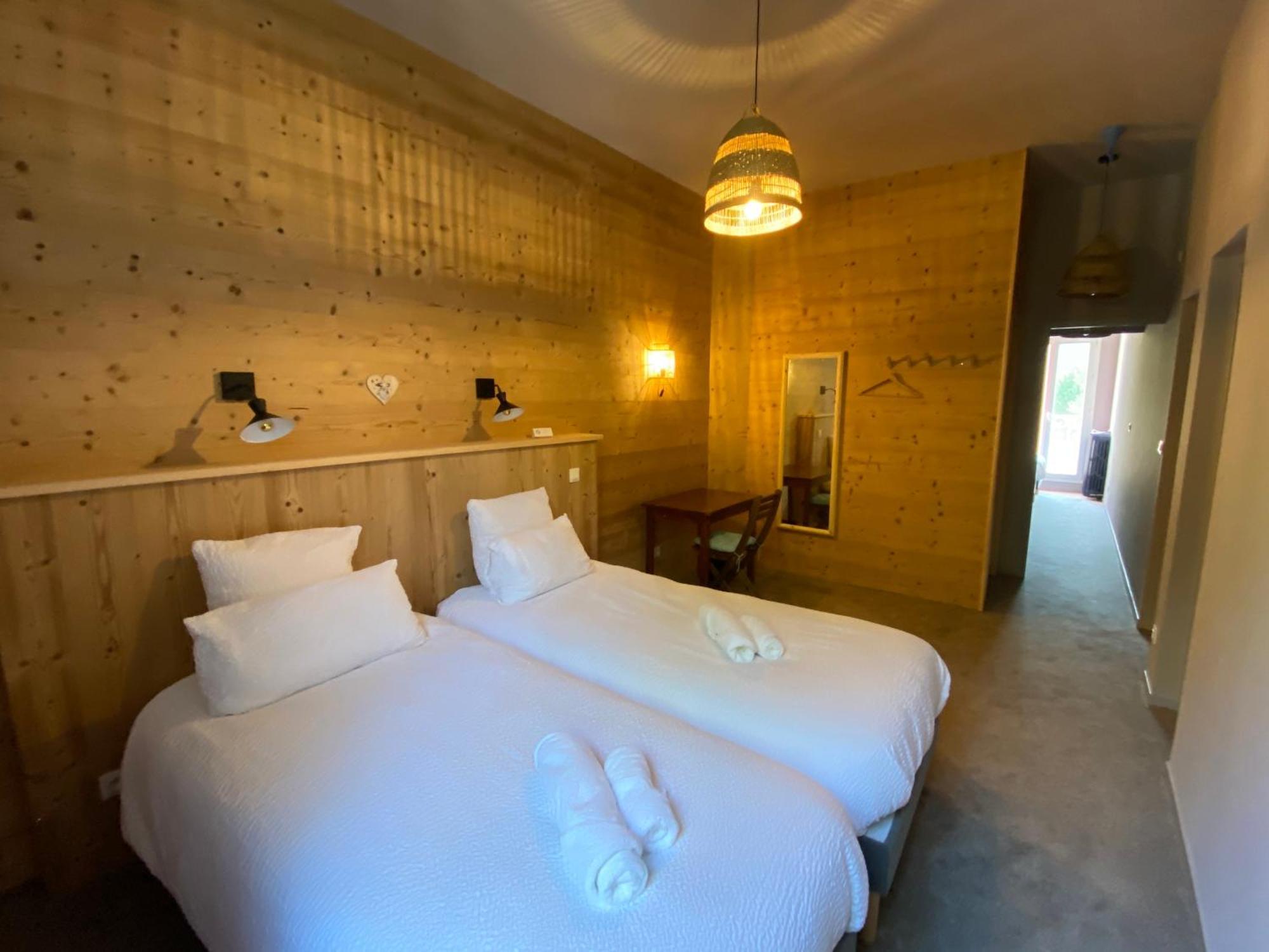 Hotel Oberland Le Bourg-dʼOisans Eksteriør billede